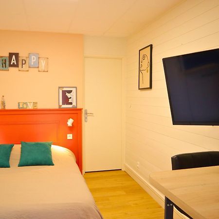 Studio Moderne Et Tout Equipe Au Coeur De Bourbourg - Gare A Proximite 外观 照片