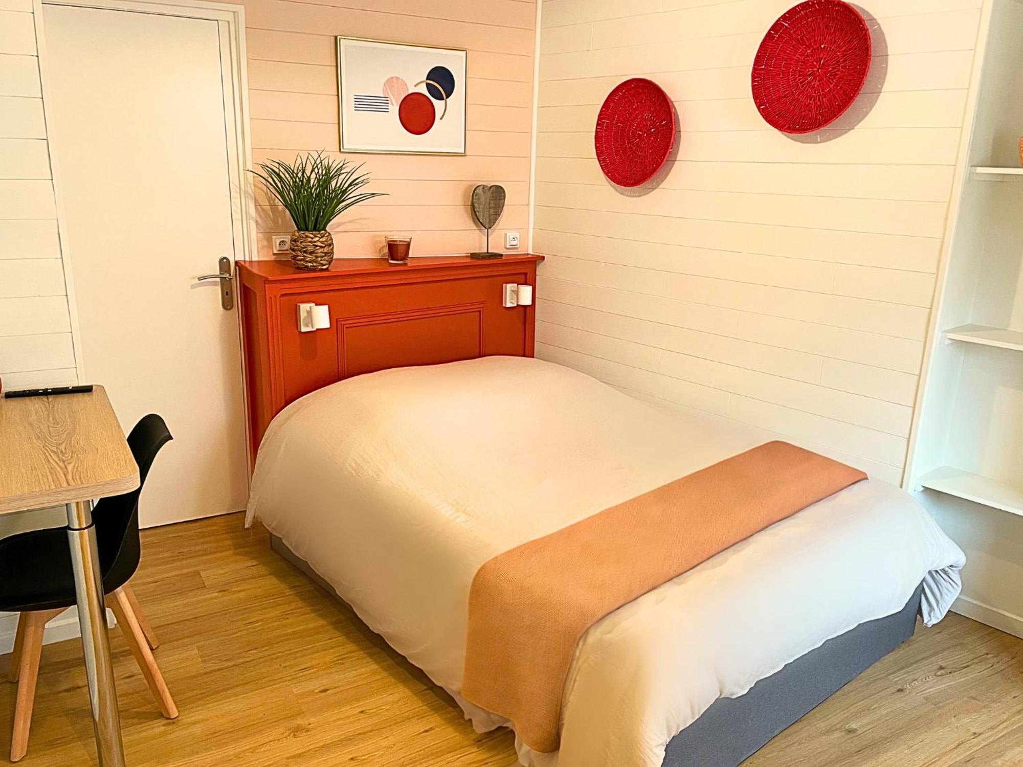 Studio Moderne Et Tout Equipe Au Coeur De Bourbourg - Gare A Proximite 外观 照片